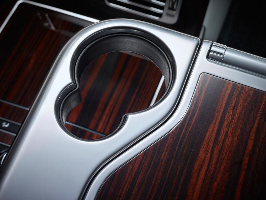  Land Rover Range Rover SVAutobiography 2015 года  (фото 15 из 21)